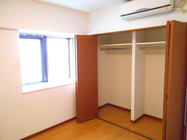 モラード東村山駅前の収納