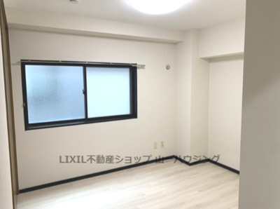 【洋室】 | 桜の木ＹＯＳＨＩＮＯ | 北西洋室