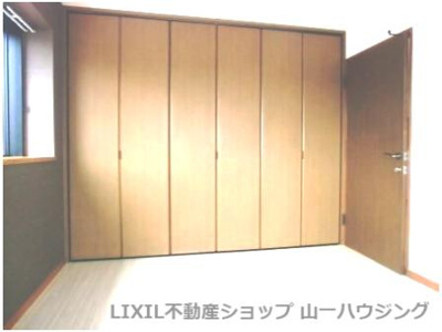 【収納】 | 桜の木ＹＯＳＨＩＮＯ | 南西洋室のクローゼット