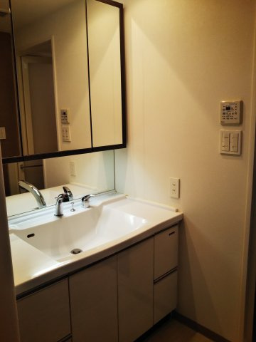 【独立洗面台】 | アイパークス岡山