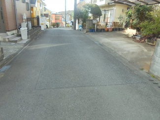【前面道路含む現地写真】