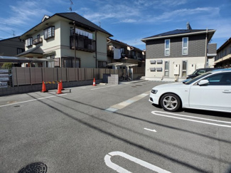 【駐車場】