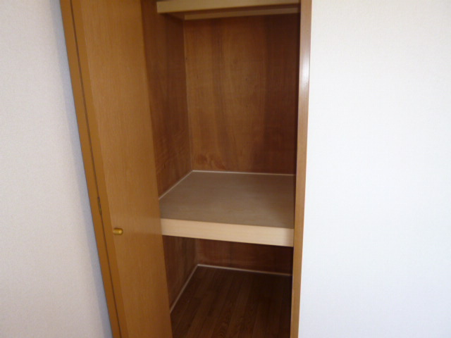 ニューエルディム北畝Ａの収納