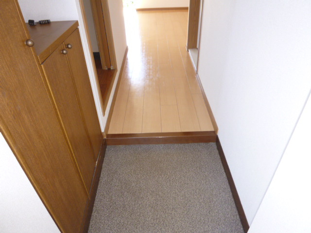 ニューエルディム北畝Ａの玄関