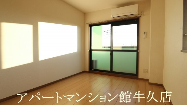グレンツェントの洋室