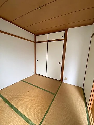 KMSコートの居間・リビング