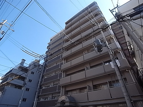 エスリード三宮の外観