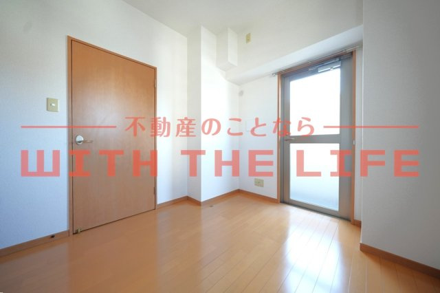 エクセレント東町【10,000円キャッシュバック対象物件】の洋室|落ち着いた色調の洋室です