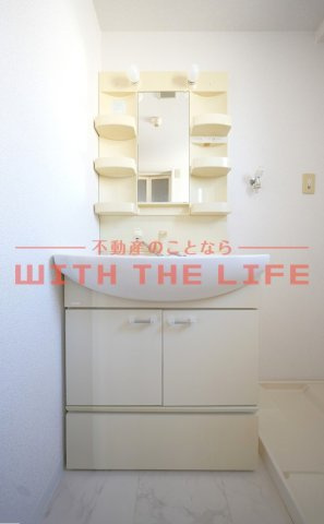 エクセレント東町【10,000円キャッシュバック対象物件】の独立洗面台|使いやすい独立洗面台です