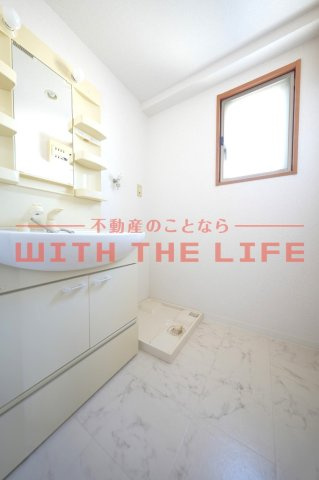 エクセレント東町【10,000円キャッシュバック対象物件】の洗面所|使いやすい洗面所です