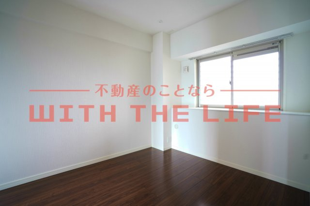 プラムフィールド東櫛原【キャッシュバック対象物件】の洋室|ゆったりした洋室です