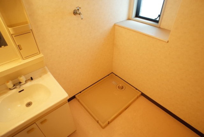 【設備】 | グランドメゾン池上2 | 洗濯機置き場