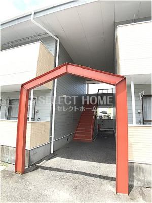 【エントランス】 | ガーデンハイツＡ | 落ち着いたエントランスです