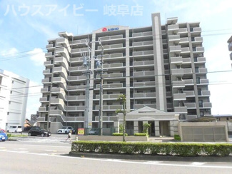 【外観】 | 茜部菱野　シャトレ愛松茜部　7階部分　お買い物に便利なエリア　駐車場空きあり　小学校まで7分