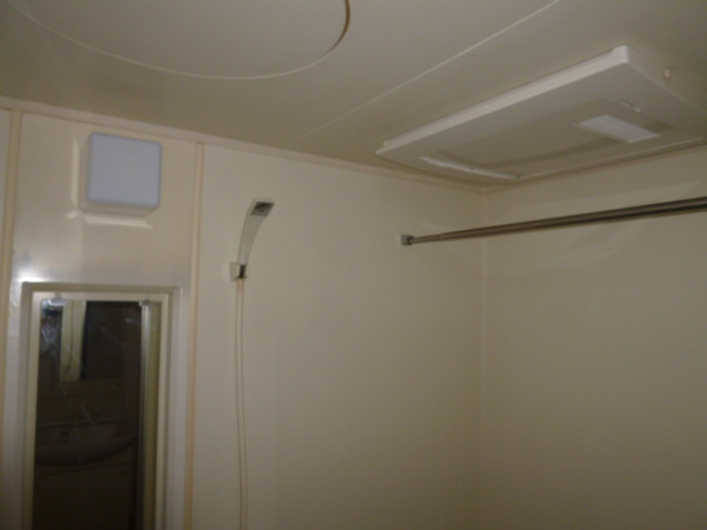 プロニティーハイムの浴室|室内物干し