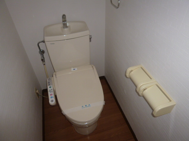プロニティーハイムのトイレ|温水洗浄便座