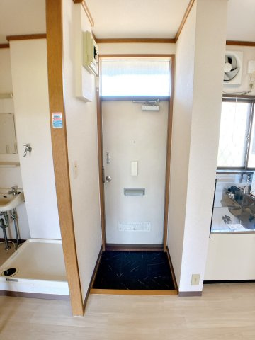 シティハイムサカキバラの玄関