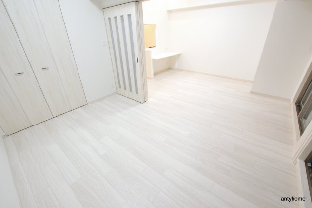 ORSUS新大阪　仲介手数料無料の洋室
