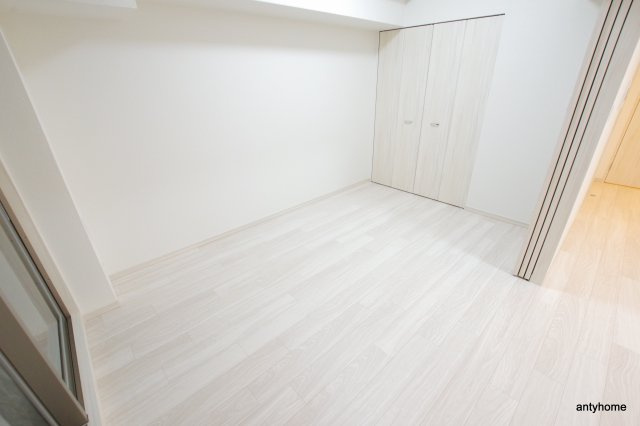 ORSUS新大阪　仲介手数料無料の寝室