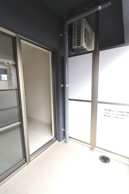 レヴァンテ薊野東町のバルコニー|開放的で明るい空間を演出してくれるバルコニーです