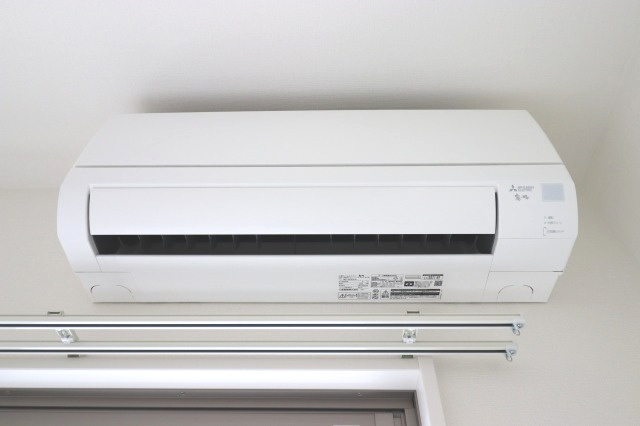 レヴァンテ薊野東町の設備|エアコン