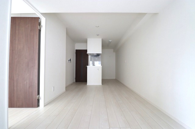 レヴァンテ薊野東町の居間・リビング|ゆったり過ごせる居間です
※間取り反転の場合がございます