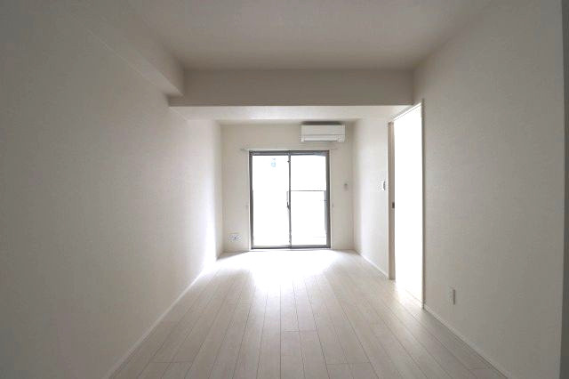 レヴァンテ薊野東町の居間・リビング|リビングです
※間取り反転の場合がございます