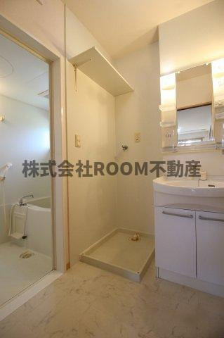 グランシャリオⅠ番館の洗面所|洗面所です