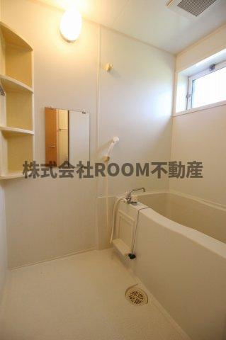 グランシャリオⅠ番館の浴室|コンパクトで使いやすいお風呂です