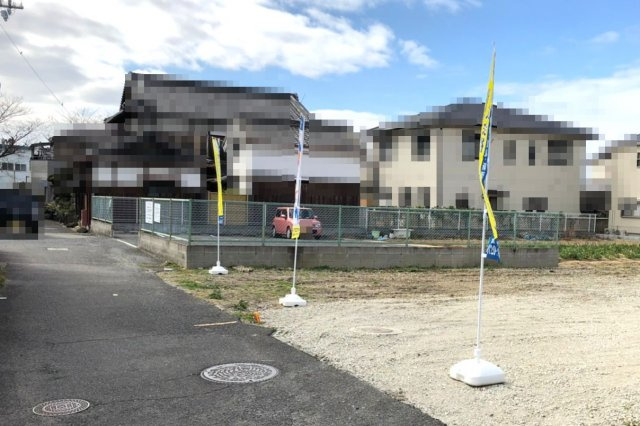 クロワールタウン高津町の前面道路含む現地写真