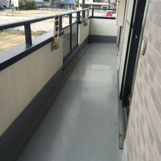 【バルコニー】 | ミレニアムニシムラ | 暖かな日差しのふりそそぐバルコニー