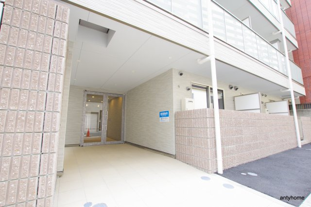 AILE上新庄 仲介手数料無料のエントランス
