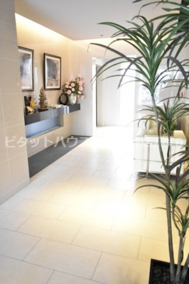 【ロビー】 | クリスタルK横浜