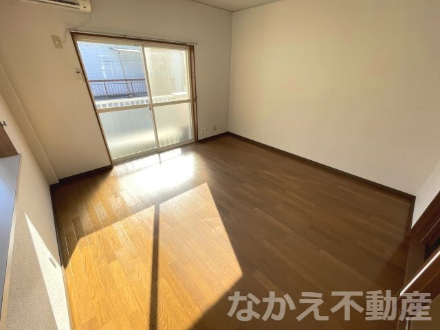 【寝室】 | 落ち着いた色調の寝室です