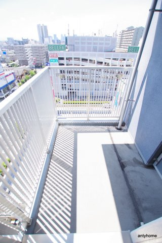 エスティライフ大阪都島　仲介手数料無料のバルコニー