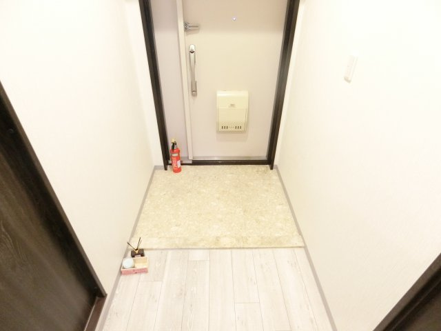 泉北星和台コーポラスの玄関