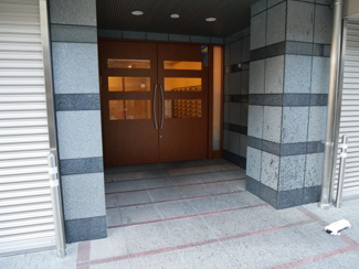 【エントランス】