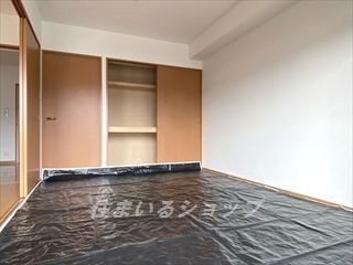 広島市安佐北区深川５丁目の賃貸マンションの寝室