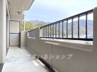 広島市安佐北区深川５丁目の賃貸マンションのバルコニー