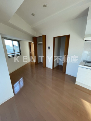 【居間・リビング】 | スカイプラザⅡ | 使いやすい居間です