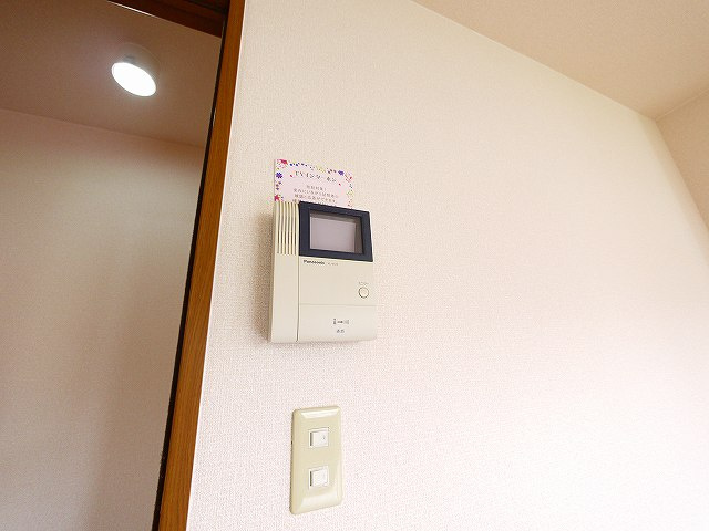 アムール三輪　Ｂ棟のセキュリティ|モニターホンつきで人気