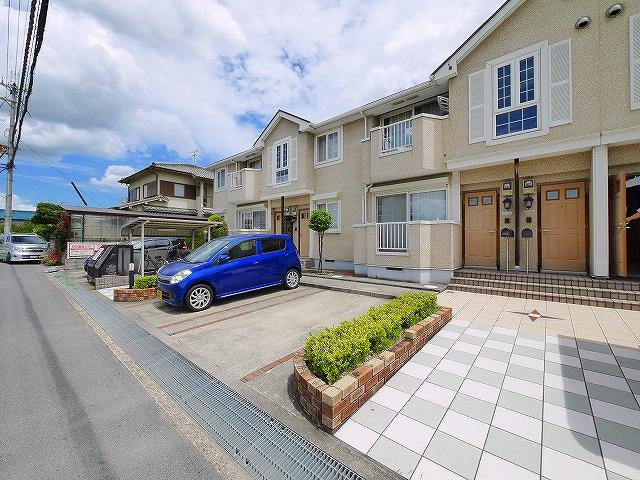 グレイスコート（秦庄）の駐車場|駐車場です