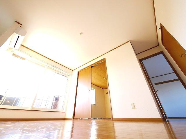 ディアコート1番館の居間・リビング|ゆったり過ごせる居間です