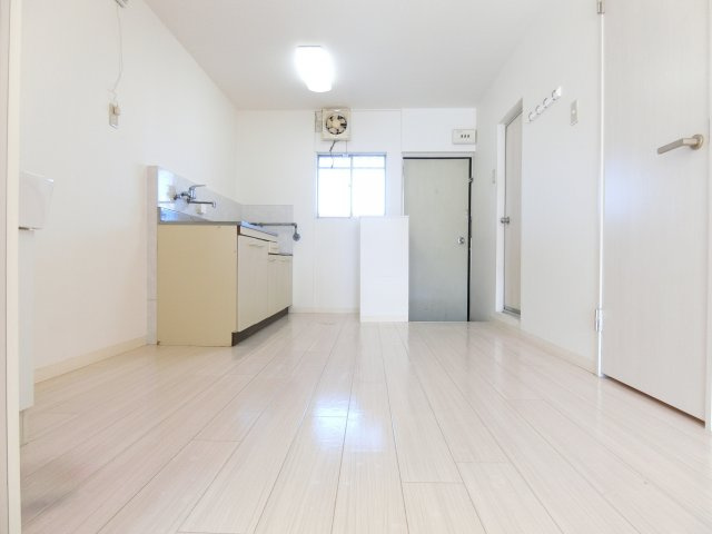 平井マンションの居間・リビング|同物件別部屋イメージ写真