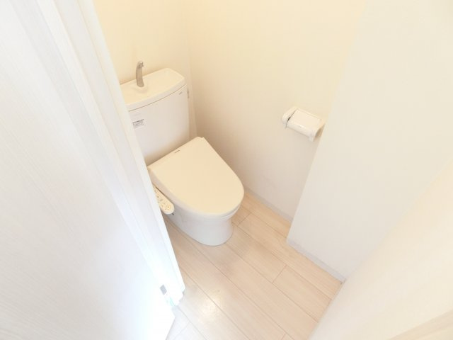 平井マンションのトイレ|同物件別部屋イメージ写真
