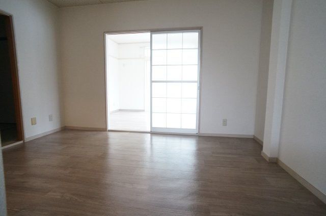 エルディムコスモⅡの居間・リビング