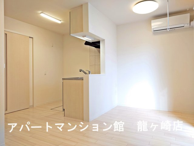 エンプレスⅠの居間・リビング