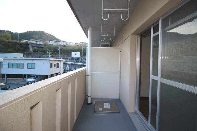 カレッジヒルズのバルコニー|広々としたバルコニーです