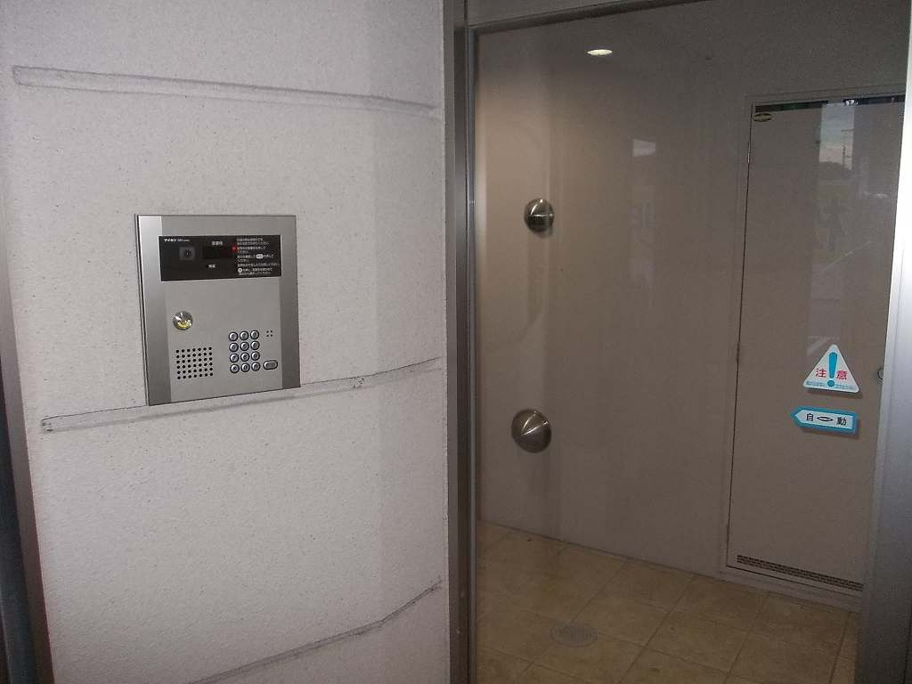 今治市馬越町３丁目の賃貸マンションのセキュリティ