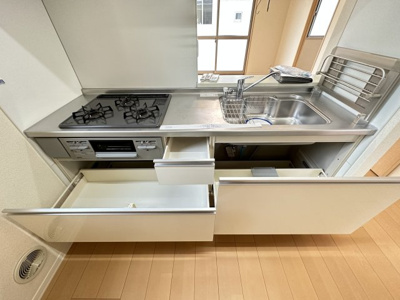 【キッチン】 | シャーメゾンCRECIA